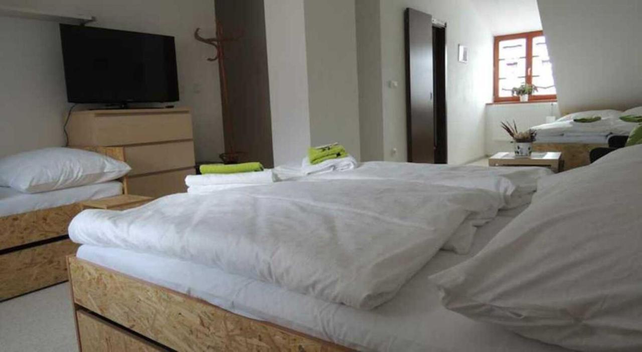 Hotel Hospodarsky Dvur Bohuslavice Telč Екстериор снимка