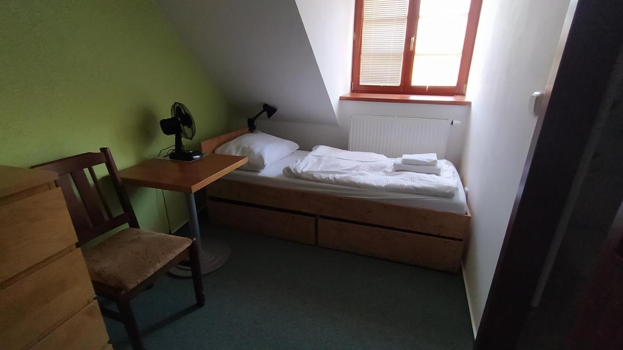 Hotel Hospodarsky Dvur Bohuslavice Telč Екстериор снимка